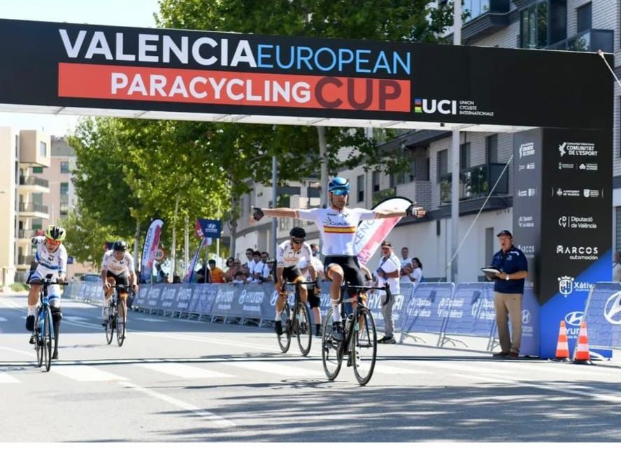 EDU SANTAS DESPIDE LA TEMPORADA CON UNA NUEVA VICTORIA